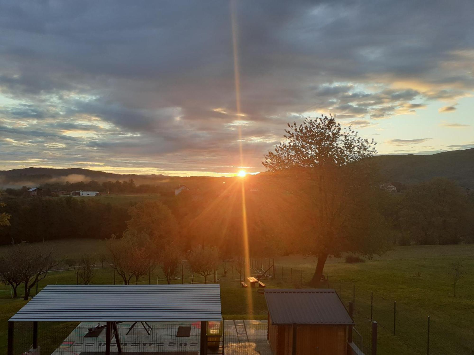 Kuca Za Odmor Diva*** Villa Donja Stubica Bagian luar foto